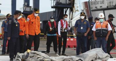 Следователи получили запись переговоров пилотов индонезийского Boeing