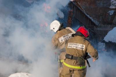 Жертвами пожара в жилом доме в Екатеринбурге стали восемь человек