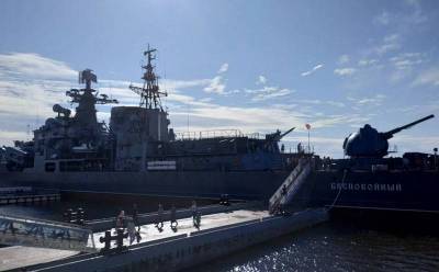 Американцы комментируют хищение двух бронзовых винтов с российского эсминца