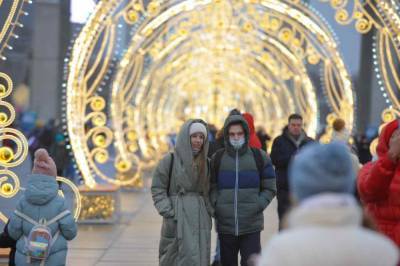 Сбербанк и ВТБ выяснили, сколько россияне потратили на новогодних праздниках