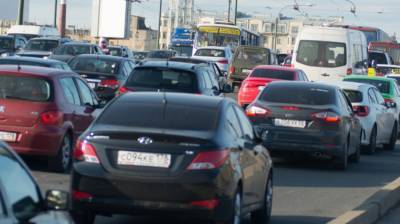 Более десяти машин попали в крупное ДТП в пригороде Владивостока