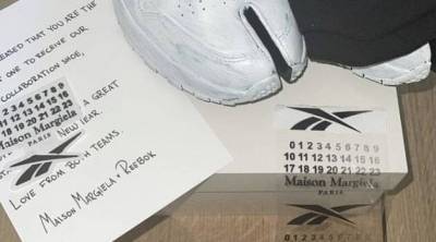 Ким Кардашьян первой показала новую модель кроссовок из коллаборации Maison Margiela и Reebok