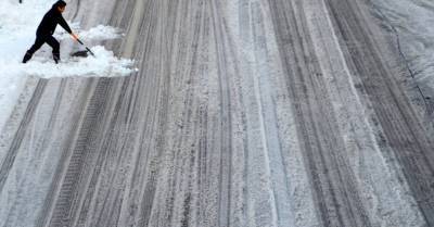 Городские дороги очистят только после окончания снегопада