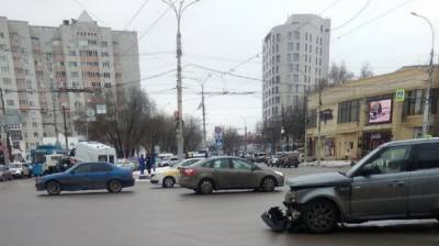 Одной из пострадавших в ДТП со скорой в центре Воронежа оказалась врач