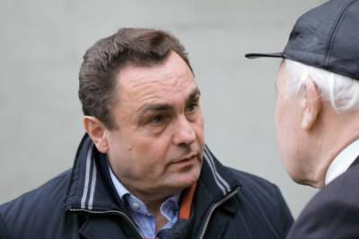 Лишенному депутатского иммунитета П. Гражулису предъявлены подозрения в злоупотреблении