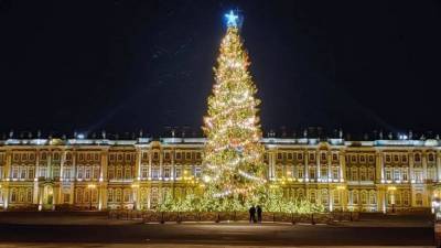 ВТБ и "Сбер" рассказали о тратах россиян в новогодние каникулы