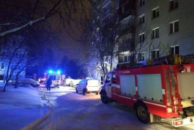 Появилось видео пожара с гибелью людей в жилом доме в Екатеринбурге