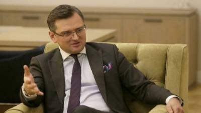 Глава украинского МИД выступил против использования «Спутника V»