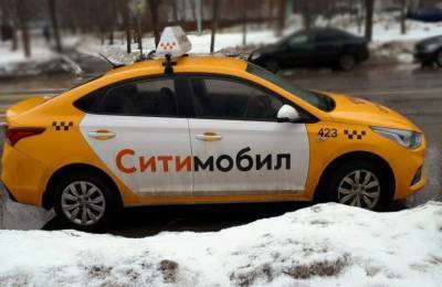 В Петербурге таксист «Ситимобила» остановил машину, чтобы помастурбировать при пассажирке