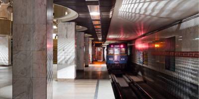 Киевское метро потеряло половину пассажиропотока из-за карантина