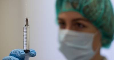 Более полутора тысяч калининградцев сделали первые прививки от COVID-19