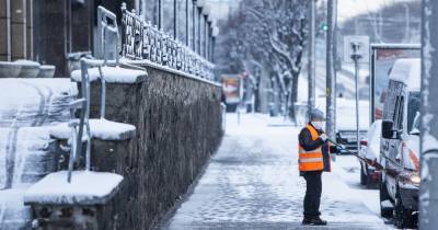 В мэрии напомнили, кто в Калининграде отвечает за уборку снега с дорог