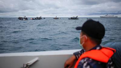 Из моря извлекли черный ящик потерпевшего крушение индонезийского Boeing
