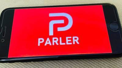 Parler подала в суд на Amazon за ее отключение от хостинга
