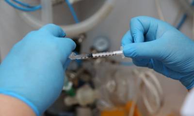 Петербуржцы пожаловались на нехватку вакцины от коронавируса в городе