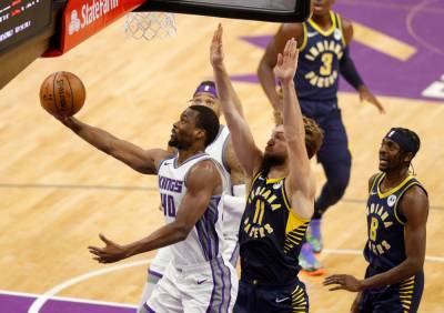 НБА: Милуоки разгромил Орландо, Атланта справилась с Филадельфией