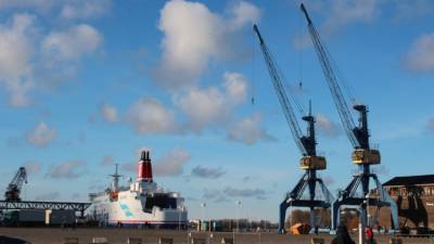 Новые данные показали, как быстро пустеет Вентспилсский порт без грузов РФ