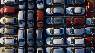 "Автоваз" сократил в 2020 г. продажи на 5%