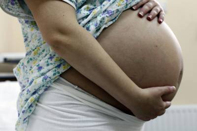 Гинеколог призвала женщин не беременеть до конца пандемии