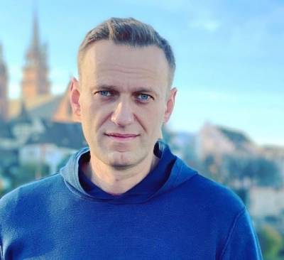 ФСИН потребовала заменить Навальному условный срок по делу «ИВ Роше» на реальный