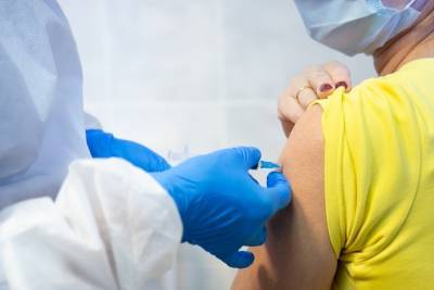 В Свердловской области в феврале появится вторая вакцина от коронавируса