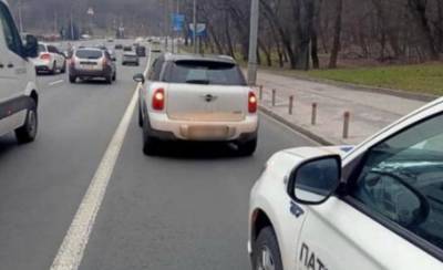 Пьяный в хлам водитель поставил на уши весь Киев: кадры с места инцидента