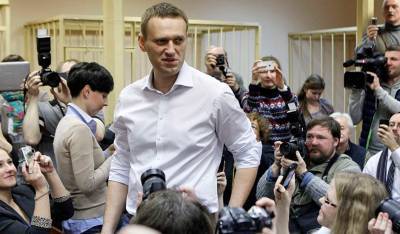 ФСИН потребовала изменить Навальному условный срок по делу «Ив Роше» на реальный