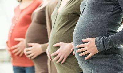 Россиянам рекомендовали воздержаться от планирования беременности во время пандемии