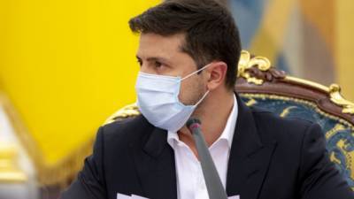 Коронавирус: Зеленский заявил, что ЕС должен уделить Украине "повышенное внимание" в закупке вакцин