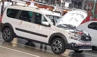 АвтоВАЗ начал серийное производство Lada Largus Cross Facelift