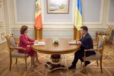 Зеленский и Санду обсудили роль Украины на переговорах по Приднестровью