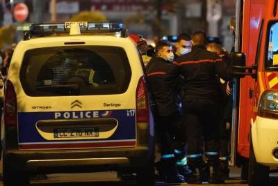 Семь человек задержали во Франции по делу об убийстве учителя – СМИ