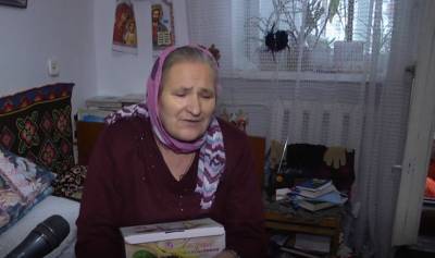 "Пока жива - буду приходить": пожилая украинка почти 40 лет заботится о детях с детдома