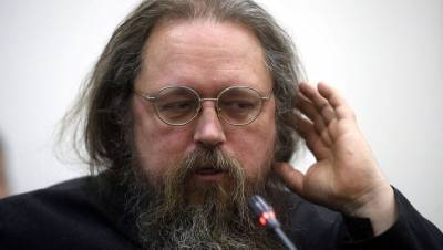 Протодиакон Кураев направил апелляцию на решение церковного суда о лишении его сана
