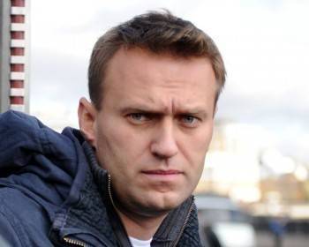 Условный срок Алексею Навальному грозят заменить на реальный