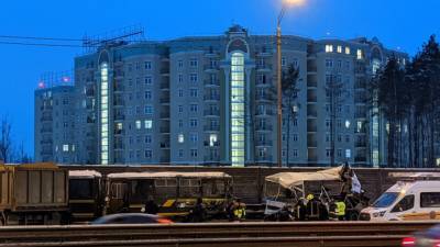 В Подмосковье арестовали водителя грузовика, врезавшегося в колонну военных