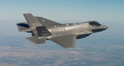 Почему в США опять отложили серийное производство F-35