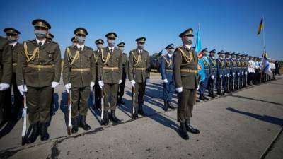 Джеральд Форд - Тарас Чмут - Украинские военнослужащие увольняются из ВСУ после обучения в США - riafan.ru - США - Киев