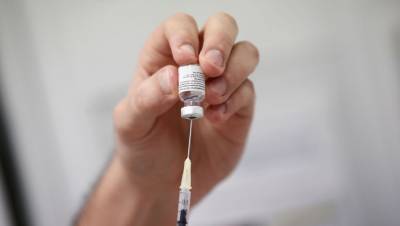 В Финляндии зафиксировали 8 случаев осложнений после вакцинации от COVID-19