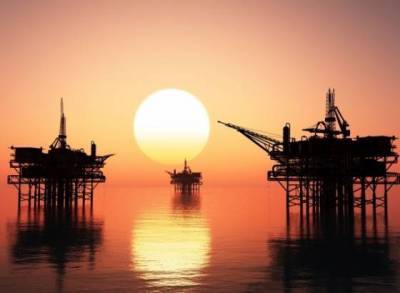 Цена нефти Brent превысила $55 за баррель впервые с февраля 2020 года