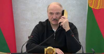 Лукашенко: "Я не читаю Telegram-каналы. У меня даже смартфона нет" (видео)