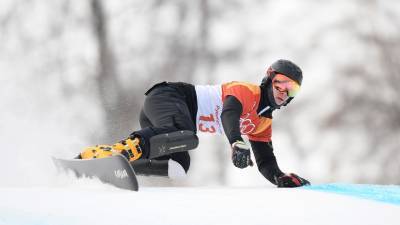 Сноубордист Логинов завоевал серебро на этапе КМ в Австрии