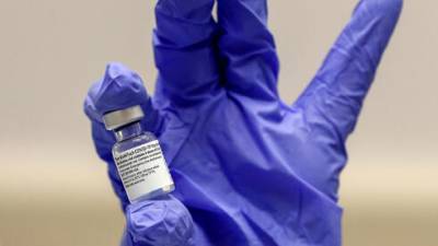 Вакцина работает: первые данные говорят о снижении заболеваемости коронаврирусом