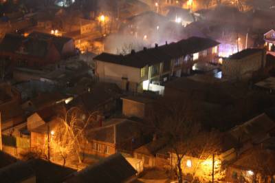 25 человек эвакуированы из горящего дома в Западном микрорайоне в Ростове
