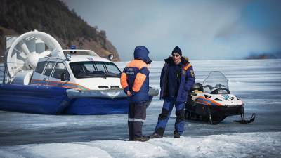 Спасатели нашли мертвым одного из двух провалившихся под лед мотоциклистов