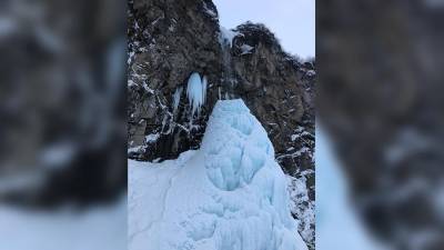 Уголовное дело возбудили после падения льда на туристов на Камчатке