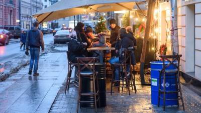 Замороженная выручка: зимние террасы не спасли петербургских рестораторов
