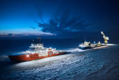 НОВАТЭК и "Росатом" начнут сверхраннюю проводку танкеров по Севморпути из-за всплеска цен на газ в Азии