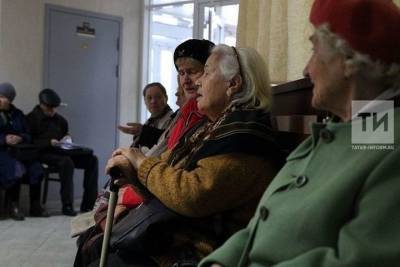 Пожилых жителей Татарстана призвали привиться от коронавируса