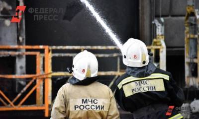 В Новотроицке сотрудники МЧС спасли десять человек при пожаре